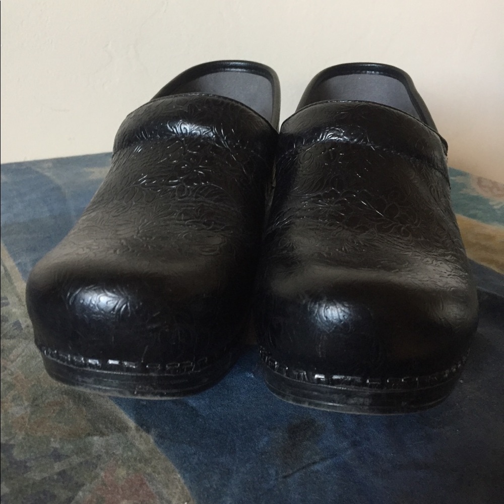 Dansko XP Tooled 38
